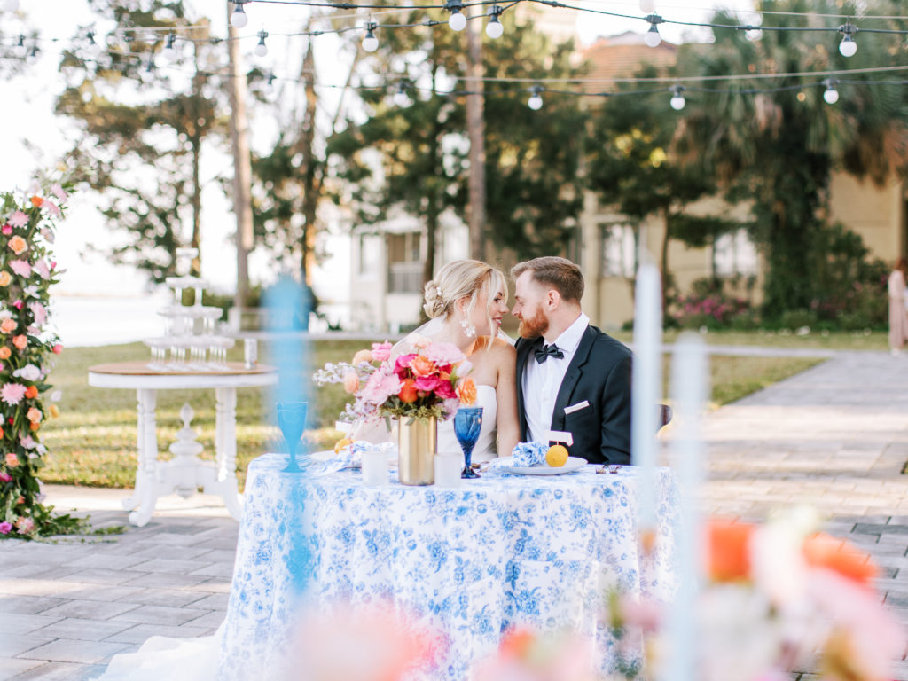 colorful summer weddingAzaleana Manor. Jacksonville wedding. Jacksonville wedding Photographer 