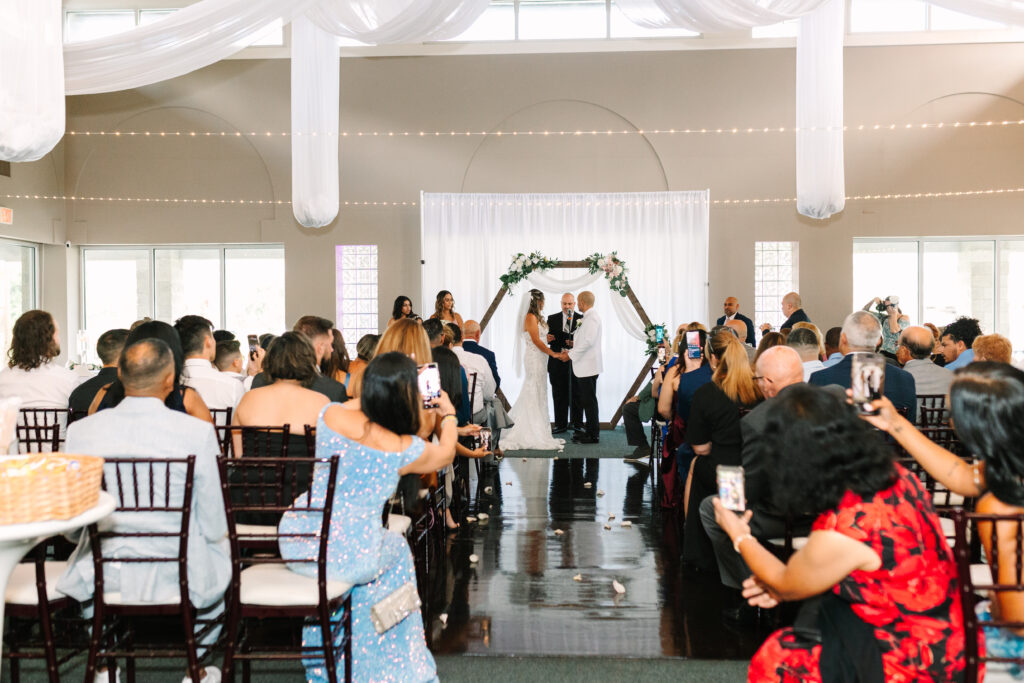 JACKSONVILLE WEDDING PHOTOGRAPHER
CHANNEL SIDE PALM COAST WEDDING
CEREMONY INDOORS 