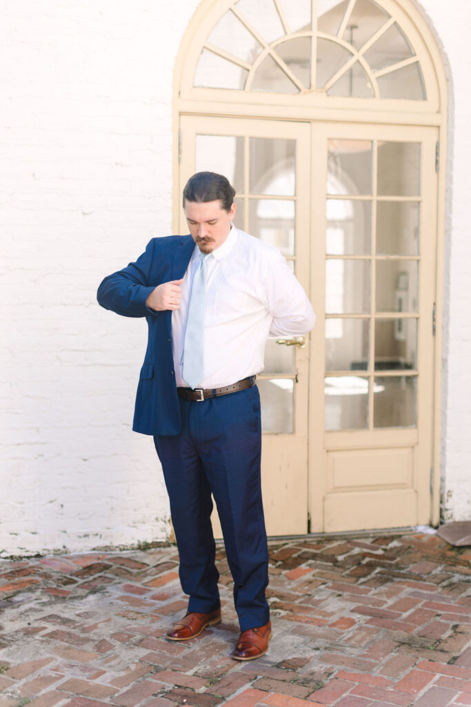 Romantic waterfront wedding photos at Ribault Club Jacksonville